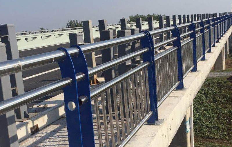 道路護欄