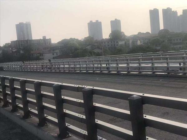 供需弱勢平衡，不銹鋼復合管價或窄幅整理！